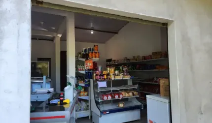 Mercearia e padaria a Venda Com Porteira Fechada Paraty RJ.