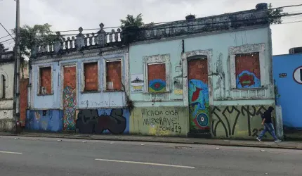 Terreno à venda na Rua Júlia da Costa, 384, Centro, Paranaguá por R$ 3.500.000