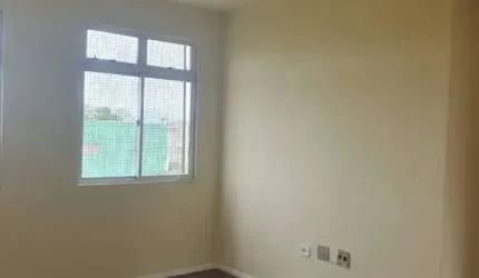 Apartamento com 3 quartos à venda na Rua Gastão Soares Gomes, 408, Vila Itiberê, Paranaguá, 65 m2 por R$ 200.000