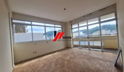 Sala comercial a venda no Centro de Florianópolis Av Vidal Ramos