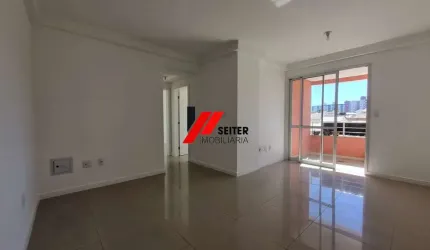 Apartamento à venda no bairro Barreiros em São José