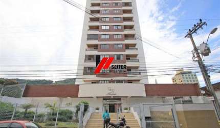 Apartamento à Venda no Centro de Florianópolis