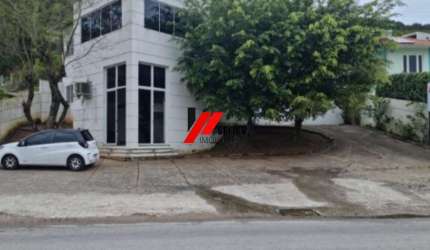 Conjunto de salas para locação em prédio comercial no córrego grande