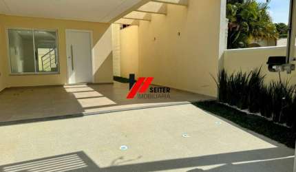 Linda casa Duplex de 2 quartos a venda nos Ingleses possui 133m2