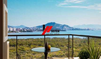 Apartamento a venda em Florianópolis com 3 Dormitórios sendo 2 Suítes .