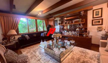 Casa de 3 suites a venda Parque Sao Jorge com 334 metros e terreno de 900 metros