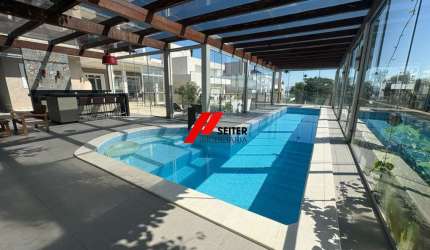 Casa à venda com 4 quartos em condomínio fechado , 701m² - Córrego Grande