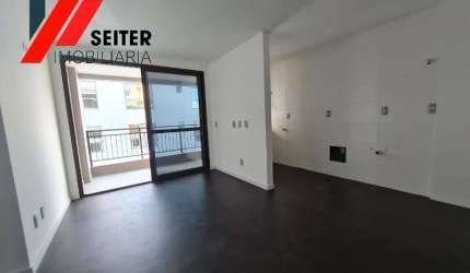 Apartamento a venda de 2 dormitorios com suite Itacorubi Florianopolis