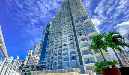 Apartamento no Ed. Imperatriz na Avenida Atlântica Reformado e Mobiliado