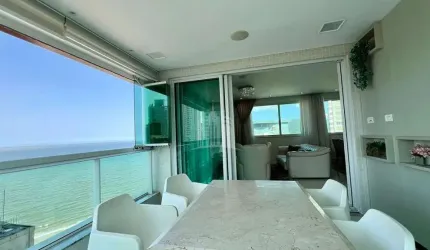 Apartamento quadra mar!! Com 3 suítes e 2 vagas de garagem no centro de Balneário Camboriú