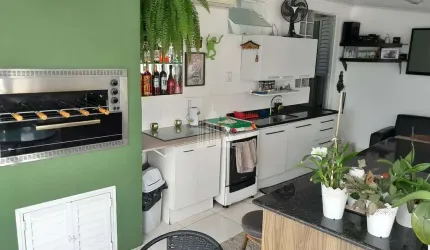 Oportunidade! Apartamento Mobiliado com 2 Dormitórios na Barra Sul - Balneário Camboriú