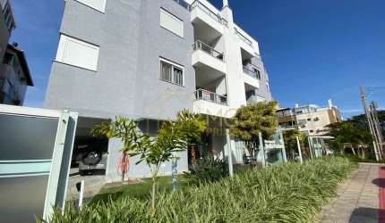 Apartamento 2 dormitórios mobiliado à 90 metros do mar de ingleses