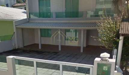Casa 05 dormitórios, Beco dos Milionários, a 200 metros da praia de Canasvieiras, Florianópolis, SC