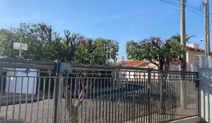 Casa com 3 quartos à venda no Centro, Araraquara , 126 m2 por R$ 450.000