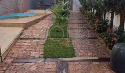 AREA DE LAZER NO JARDIM MARIA LUIZA IV