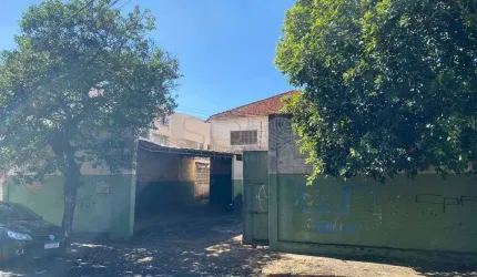 Barracão / Galpão / Depósito à venda na Vila Nossa Senhora do Carmo, Araraquara , 327 m2 por R$ 390.000