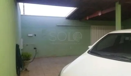 casa no jardim indaia
