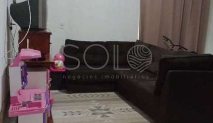 Casa no Adalbero Roxo