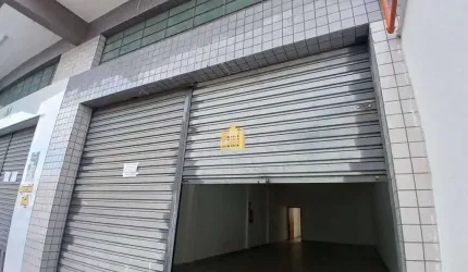 Loja no centro de esmeraldas