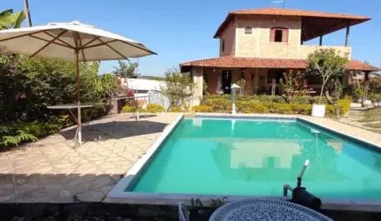 Descubra o Exclusivo Sítio à Venda em Dumaville, Esmeraldas-MG - 3 Quartos, Área Verde e Piscina! Venha Visitar!