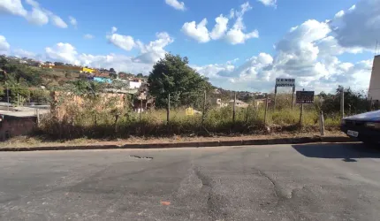 Terreno à venda em Esmeraldas-MG - Bairro Novo Retiro: 360m² de área!