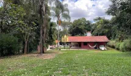 Lindo Sítio à Venda no Condomínio Nosso Rancho em Contagem - 5.500 m², R$ 550.000,00