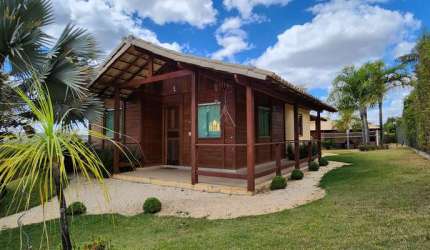 Casa em Condomínio de Luxo em Fortuna de Minas-MG: 2 Quartos, 1 Sala, 2 Banheiros, 6 Vagas de Garagem, 190m² de Área - Imperdível!