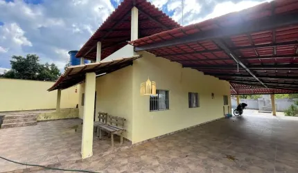 Sítio à Venda com Piscina, Campo de Futebol e Salão de Festas!