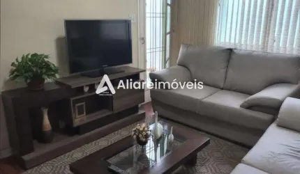 Casa c/ 3 quartos, 1 suíte e 1 vaga, 156m², à venda no bairro Quarta Parada, por 645.000,00