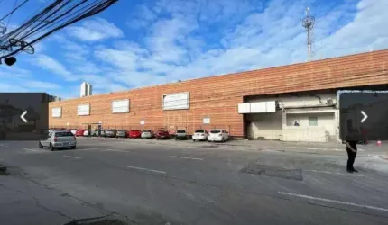 VENDO EXCELENTE GALPÃO NA ESTRADA DOS REMÉDIOS