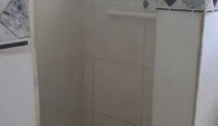VENDO CASA RES/COM VILA SÃO PEDRO AS MARGENS DA RODOVIA PRES. DUTRA