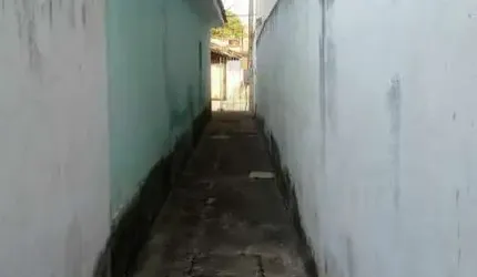 VENDE-SE CASA 03 DORMITORIOS  TERRENO 300 m² JARDIM SÃO VICENTE SJCAMPOS-SP