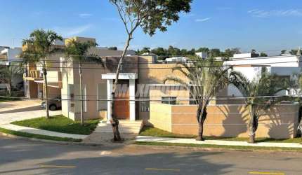 Casa - Condomínio Campos do Conde