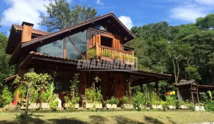 Casa em Condomínios em Mairinque