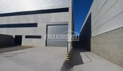 Galpão Comercial para Locação com 900m² e 2 escritórios