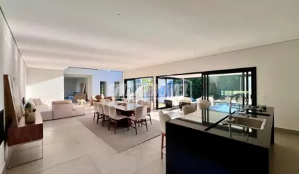Casa para locação com 04 quartos no condomínio Lago Azul