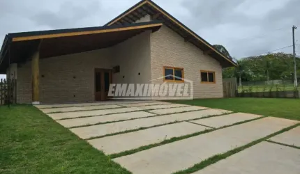 Casa em Condomínios em Araçoiaba da Serra