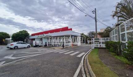 Casa com 3 Suítes, 4 vagas e lazer completo - Residencial Villa do Bosque