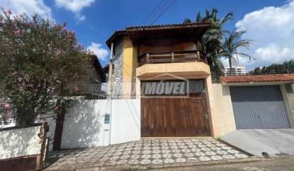 Casa Comercial com 160 m² na travessa da Washington Luiz