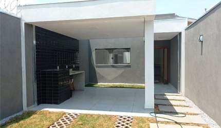 Casa com 3 quartos à venda em Vila Santista - SP