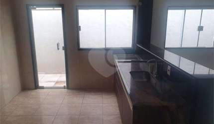 Casa com 3 quartos à venda em Jardim Silvestre Ii - SP