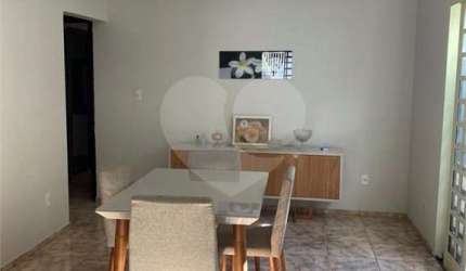 Casa com 4 quartos à venda em Parque São João - SP