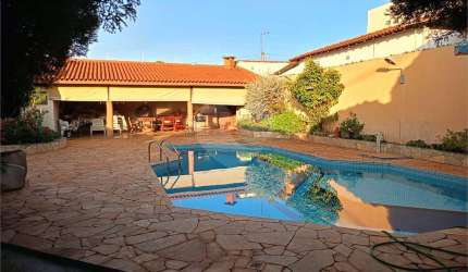 Casa com 3 quartos à venda em Núcleo Residencial Presidente Geisel - SP