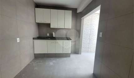 Casa com 3 quartos à venda em Centro - SP