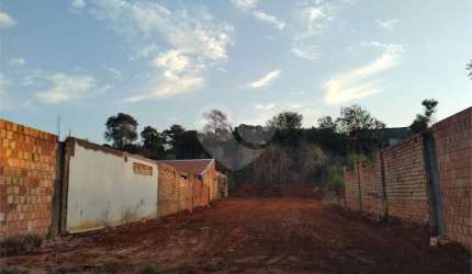 Terreno à venda em Quinta Da Bela Olinda - SP