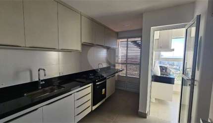 Apartamento com 3 quartos à venda ou para locação em Vila Cidade Universitária - SP