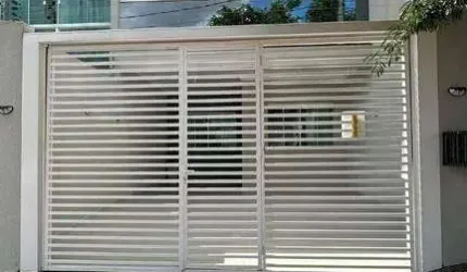Sobrado com 3 dormitórios à venda, 140 m² por R$ 750.000,00 - Santa Cruz - Cascavel/PR