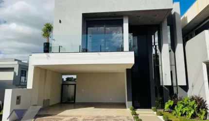 Sobrado com 3 Suítes à venda e 220 m² por R$ 1.790.000 em Condomínio,  Cascavel/PR