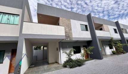 Sobrado com 3 dormitórios à venda, 129 m² por R$ 559.000,00 - Santa Felicidade - Cascavel/PR