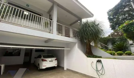 Casa com 4 dormitórios para alugar, 224 m² por R$ 7.000,00/mês - Maria Luiza - Cascavel/PR